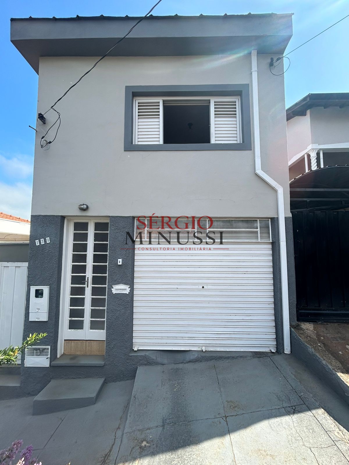 VENDE-SE CASA NO CENTRO DA CIDADE !!!